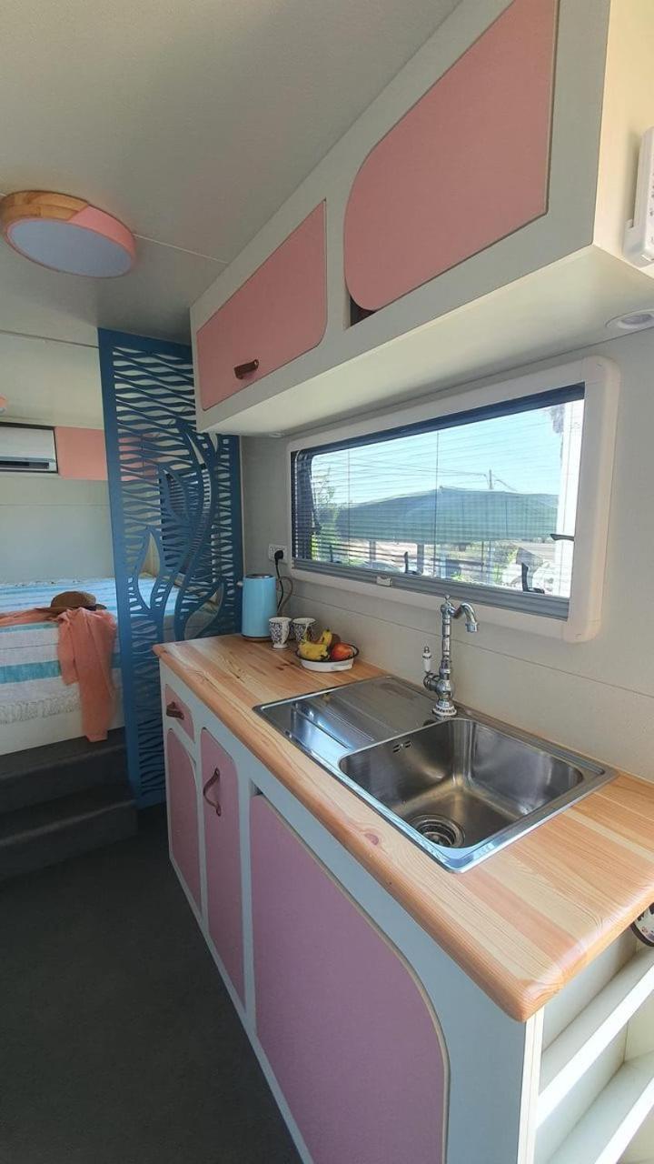 Cozy Seaview Glamping Caravan HaBonim Eksteriør billede